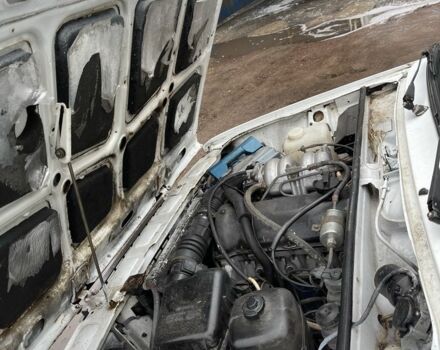 Белый ВАЗ 2107, объемом двигателя 1.6 л и пробегом 200 тыс. км за 1600 $, фото 4 на Automoto.ua