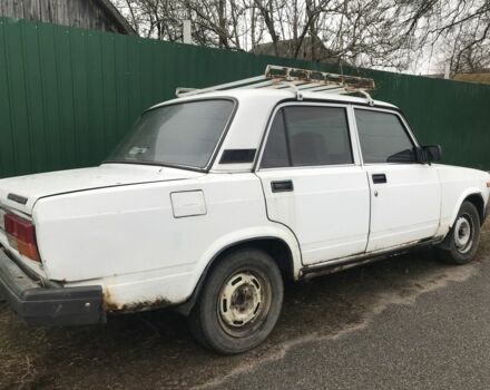 Белый ВАЗ 2107, объемом двигателя 1.6 л и пробегом 100 тыс. км за 500 $, фото 1 на Automoto.ua