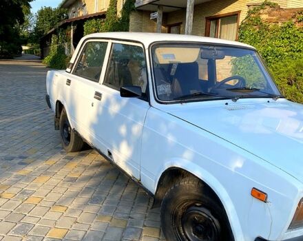 Белый ВАЗ 2107, объемом двигателя 1.6 л и пробегом 0 тыс. км за 1100 $, фото 1 на Automoto.ua