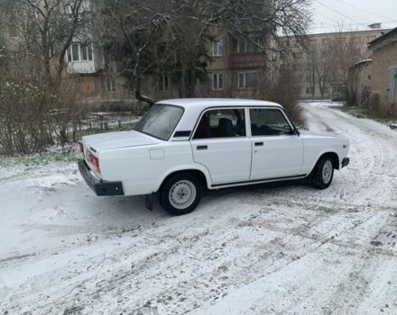 Белый ВАЗ 2107, объемом двигателя 1 л и пробегом 100 тыс. км за 2750 $, фото 3 на Automoto.ua