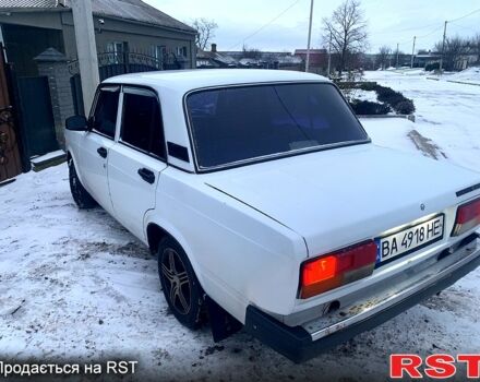 Белый ВАЗ 2107, объемом двигателя 1.6 л и пробегом 180 тыс. км за 1900 $, фото 3 на Automoto.ua