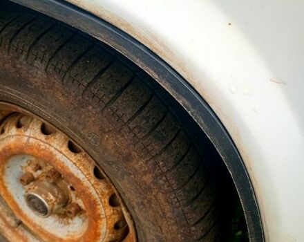 Белый ВАЗ 2107, объемом двигателя 1.6 л и пробегом 50 тыс. км за 550 $, фото 2 на Automoto.ua