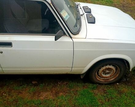 Белый ВАЗ 2107, объемом двигателя 1.6 л и пробегом 50 тыс. км за 550 $, фото 3 на Automoto.ua