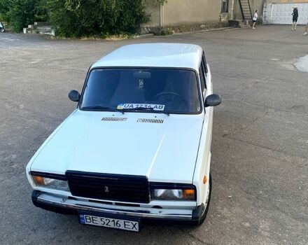 Белый ВАЗ 2107, объемом двигателя 1.6 л и пробегом 80 тыс. км за 1500 $, фото 1 на Automoto.ua