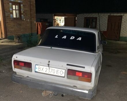 Белый ВАЗ 2107, объемом двигателя 1.5 л и пробегом 440 тыс. км за 412 $, фото 2 на Automoto.ua