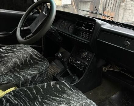 Белый ВАЗ 2107, объемом двигателя 1.6 л и пробегом 300 тыс. км за 556 $, фото 5 на Automoto.ua
