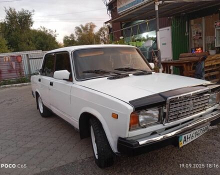 Белый ВАЗ 2107, объемом двигателя 6 л и пробегом 6 тыс. км за 607 $, фото 3 на Automoto.ua