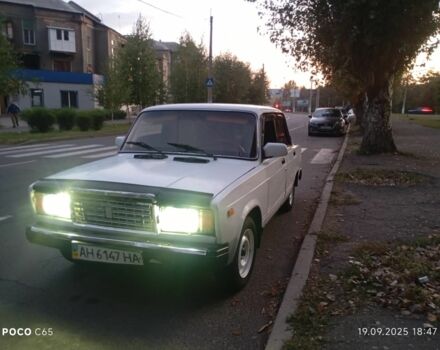 Белый ВАЗ 2107, объемом двигателя 6 л и пробегом 6 тыс. км за 607 $, фото 2 на Automoto.ua