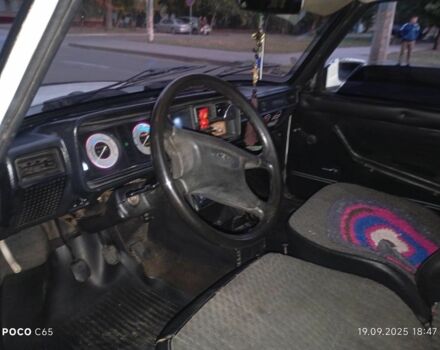 Белый ВАЗ 2107, объемом двигателя 6 л и пробегом 6 тыс. км за 607 $, фото 7 на Automoto.ua