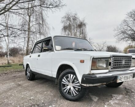 Белый ВАЗ 2107, объемом двигателя 1 л и пробегом 300 тыс. км за 824 $, фото 4 на Automoto.ua