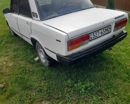 ВАЗ 2107 1986 в Черновцах на Automoto.ua Белый ВАЗ 2107, объемом двигателя 0 л и пробегом 180 тыс. км за 600 $, фото 2 на Automoto.ua