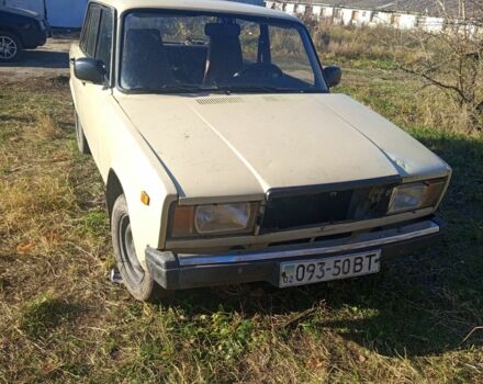 ВАЗ 2107 1982 в Виннице на Automoto.ua Белый ВАЗ 2107, объемом двигателя 1.3 л и пробегом 1 тыс. км за 239 $, фото 1 на Automoto.ua