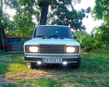 Белый ВАЗ 2107, объемом двигателя 1.5 л и пробегом 180 тыс. км за 1550 $, фото 1 на Automoto.ua