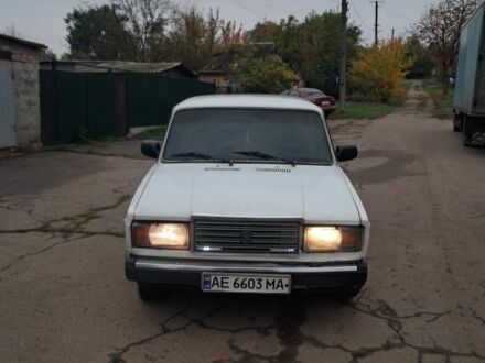 Белый ВАЗ 2107, объемом двигателя 1.5 л и пробегом 30 тыс. км за 456 $, фото 1 на Automoto.ua