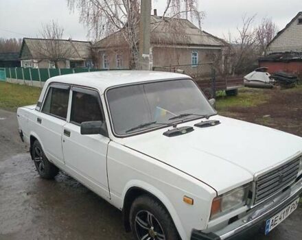 Белый ВАЗ 2107, объемом двигателя 1.5 л и пробегом 80 тыс. км за 710 $, фото 1 на Automoto.ua