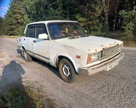 Белый ВАЗ 2107, объемом двигателя 1.5 л и пробегом 400 тыс. км за 302 $, фото 1 на Automoto.ua