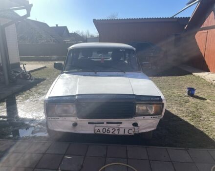 Белый ВАЗ 2107, объемом двигателя 1.5 л и пробегом 192 тыс. км за 399 $, фото 1 на Automoto.ua