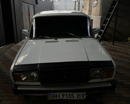 Белый ВАЗ 2107, объемом двигателя 1.5 л и пробегом 260 тыс. км за 1000 $, фото 1 на Automoto.ua