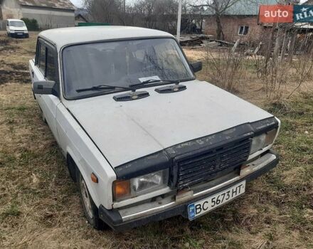 Белый ВАЗ 2107, объемом двигателя 1.45 л и пробегом 450 тыс. км за 450 $, фото 1 на Automoto.ua