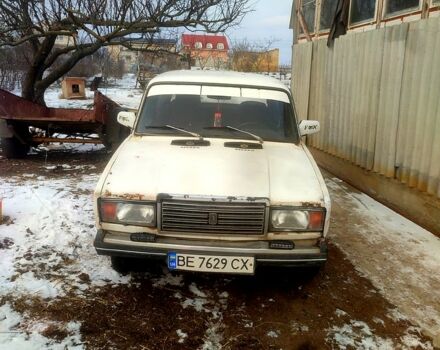 Белый ВАЗ 2107, объемом двигателя 1.5 л и пробегом 69 тыс. км за 390 $, фото 1 на Automoto.ua