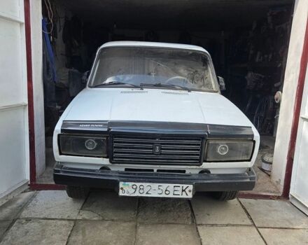 Белый ВАЗ 2107, объемом двигателя 1.5 л и пробегом 77 тыс. км за 500 $, фото 1 на Automoto.ua