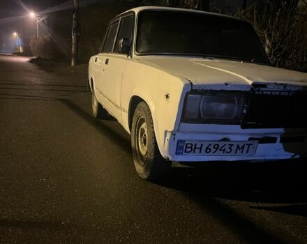 Білий ВАЗ 2107, об'ємом двигуна 1 л та пробігом 300 тис. км за 900 $, фото 1 на Automoto.ua