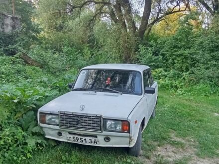 Белый ВАЗ 2107, объемом двигателя 0 л и пробегом 200 тыс. км за 243 $, фото 1 на Automoto.ua