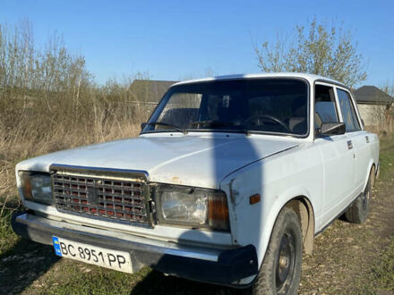 ВАЗ 2107 1986 у Новий Розділ на Automoto.ua Білий ВАЗ 2107, об'ємом двигуна 1.5 л та пробігом 20 тис. км за 500 $, фото 1 на Automoto.ua