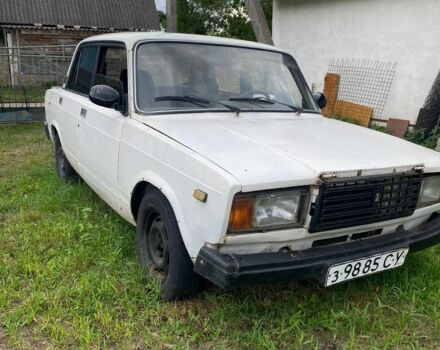 Белый ВАЗ 2107, объемом двигателя 1.5 л и пробегом 100 тыс. км за 420 $, фото 1 на Automoto.ua