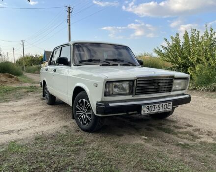 Белый ВАЗ 2107, объемом двигателя 1.5 л и пробегом 10 тыс. км за 2195 $, фото 1 на Automoto.ua