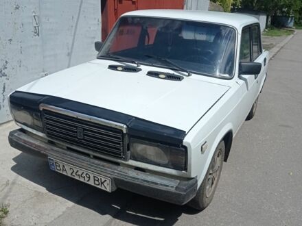ВАЗ 2107 1987 у Кропивницькому (Кіровограді) на Automoto.ua Білий ВАЗ 2107, об'ємом двигуна 1.3 л та пробігом 74 тис. км за 1200 $, фото 1 на Automoto.ua