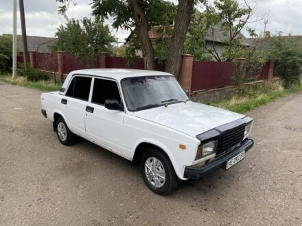 Белый ВАЗ 2107, объемом двигателя 1.3 л и пробегом 777 тыс. км за 559 $, фото 1 на Automoto.ua