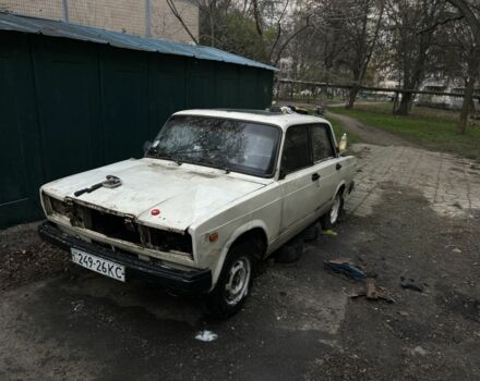 Белый ВАЗ 2107, объемом двигателя 1.6 л и пробегом 300 тыс. км за 200 $, фото 1 на Automoto.ua