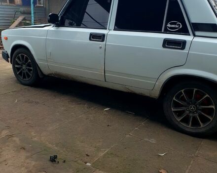 Белый ВАЗ 2107, объемом двигателя 1.5 л и пробегом 0 тыс. км за 1400 $, фото 1 на Automoto.ua