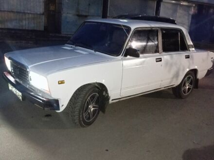 Белый ВАЗ 2107, объемом двигателя 1.5 л и пробегом 134 тыс. км за 641 $, фото 1 на Automoto.ua