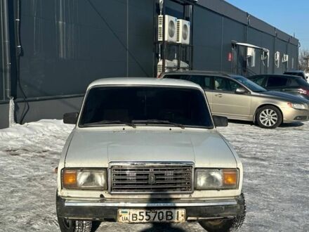 Белый ВАЗ 2107, объемом двигателя 0 л и пробегом 56 тыс. км за 800 $, фото 1 на Automoto.ua