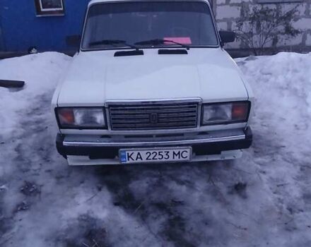 Белый ВАЗ 2107, объемом двигателя 1.3 л и пробегом 438 тыс. км за 1000 $, фото 1 на Automoto.ua