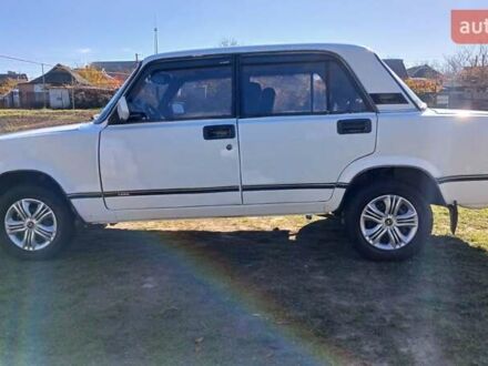 Білий ВАЗ 2107, об'ємом двигуна 1.5 л та пробігом 250 тис. км за 950 $, фото 1 на Automoto.ua