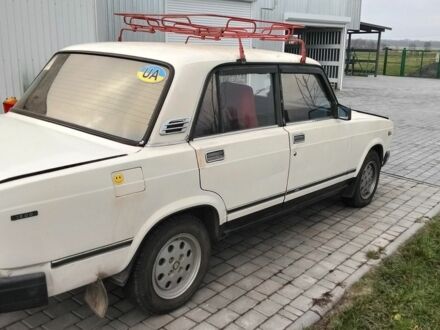 Белый ВАЗ 2107, объемом двигателя 1.5 л и пробегом 134 тыс. км за 600 $, фото 1 на Automoto.ua