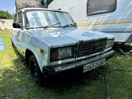 ВАЗ 2107 1988 в Луцке на Automoto.ua Белый ВАЗ 2107, объемом двигателя 0 л и пробегом 501 тыс. км за 600 $, фото 1 на Automoto.ua