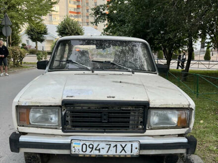 ВАЗ 2107 1988 в Хмельницком на Automoto.ua Белый ВАЗ 2107, объемом двигателя 1.5 л и пробегом 500 тыс. км за 380 $, фото 1 на Automoto.ua