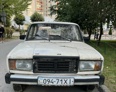 Белый ВАЗ 2107, объемом двигателя 1.5 л и пробегом 500 тыс. км за 380 $, фото 1 на Automoto.ua