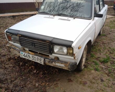 Белый ВАЗ 2107, объемом двигателя 0 л и пробегом 1000 тыс. км за 404 $, фото 1 на Automoto.ua