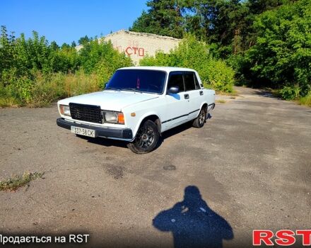 Белый ВАЗ 2107, объемом двигателя 1.3 л и пробегом 250 тыс. км за 700 $, фото 1 на Automoto.ua