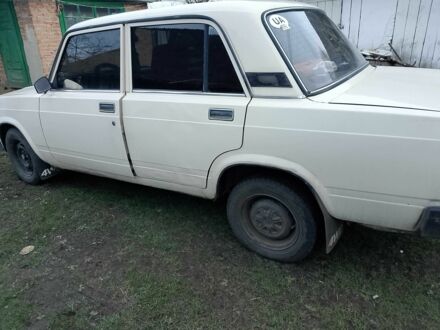 ВАЗ 2107 1989 у Каменке-Бугской на Automoto.ua Білий ВАЗ 2107, об'ємом двигуна 1.5 л та пробігом 100 тис. км за 387 $, фото 1 на Automoto.ua