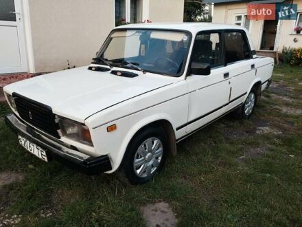 ВАЗ 2107 1989 в Теребовле на Automoto.ua Белый ВАЗ 2107, объемом двигателя 1.5 л и пробегом 159 тыс. км за 900 $, фото 1 на Automoto.ua