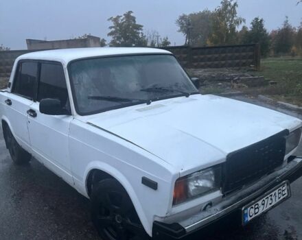 Белый ВАЗ 2107, объемом двигателя 1.5 л и пробегом 150 тыс. км за 825 $, фото 1 на Automoto.ua