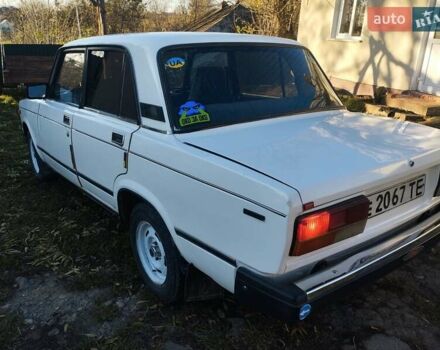 ВАЗ 2107 1989 в Теребовле на Automoto.ua Белый ВАЗ 2107, объемом двигателя 1.5 л и пробегом 160 тыс. км за 950 $, фото 1 на Automoto.ua