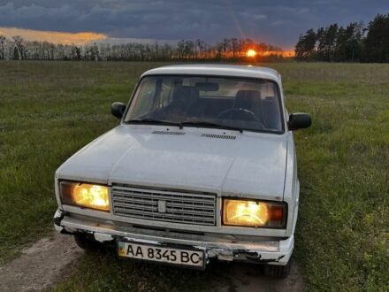 ВАЗ 2107 1989 в Киеве на Automoto.ua Белый ВАЗ 2107, объемом двигателя 1.5 л и пробегом 3 тыс. км за 45000 $, фото 1 на Automoto.ua