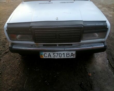 Белый ВАЗ 2107, объемом двигателя 1.3 л и пробегом 180 тыс. км за 400 $, фото 1 на Automoto.ua
